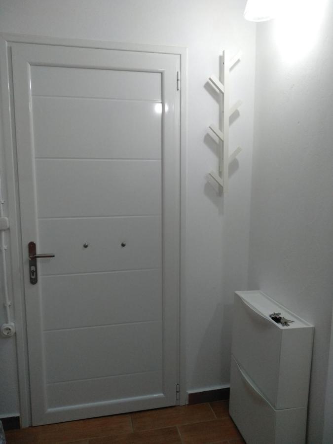 House With Beautiful Garden In Plomari Apartment Ngoại thất bức ảnh